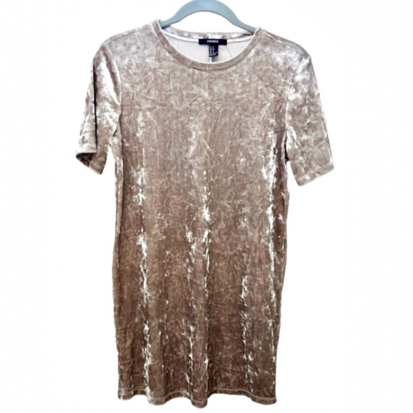 Forever 21 crushed pink velvet t-shirt dress - Picture 2 of 4
